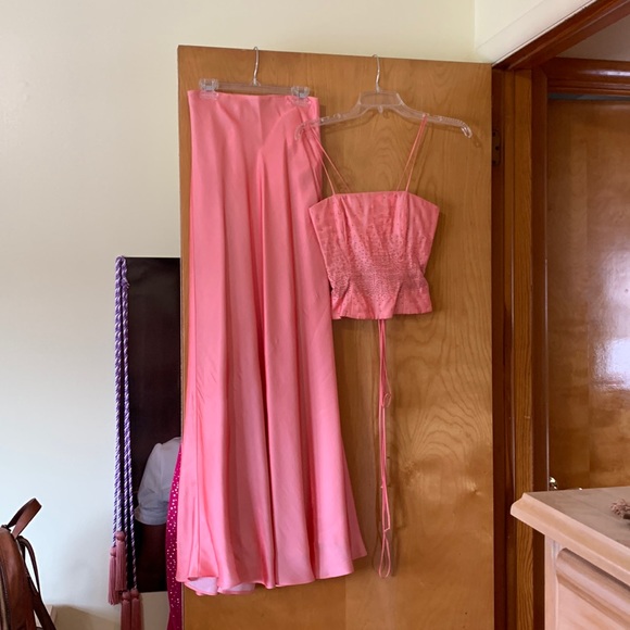 Faviana Dresses & Skirts - PROM DRESS two piece with shawl